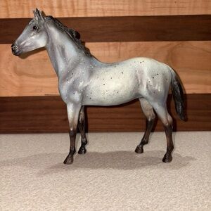 Breyer Horse Classic Wild Blue Roan Model Duchess Mold 6136 Mustang Appaloosa